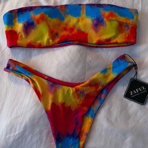 TIE-DYE STRAPLESS BIKINI SET!!! Size med.